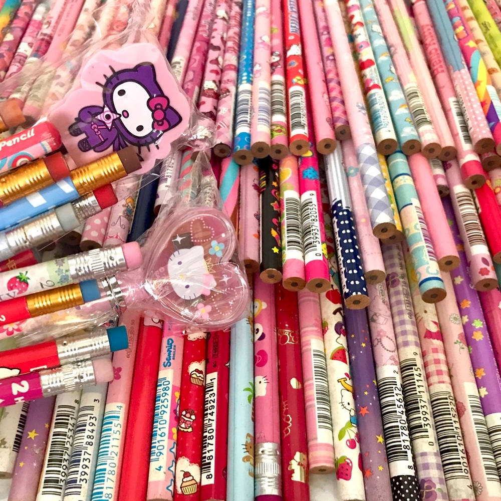 138 Hello Kitty Pencils ✏️